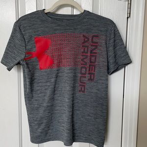 Boy’s gray Under Armour t-shirt, size youth large